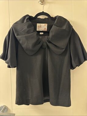 Kensie Black Puff-Sleeve Top with Oversized Bow Collar (104)